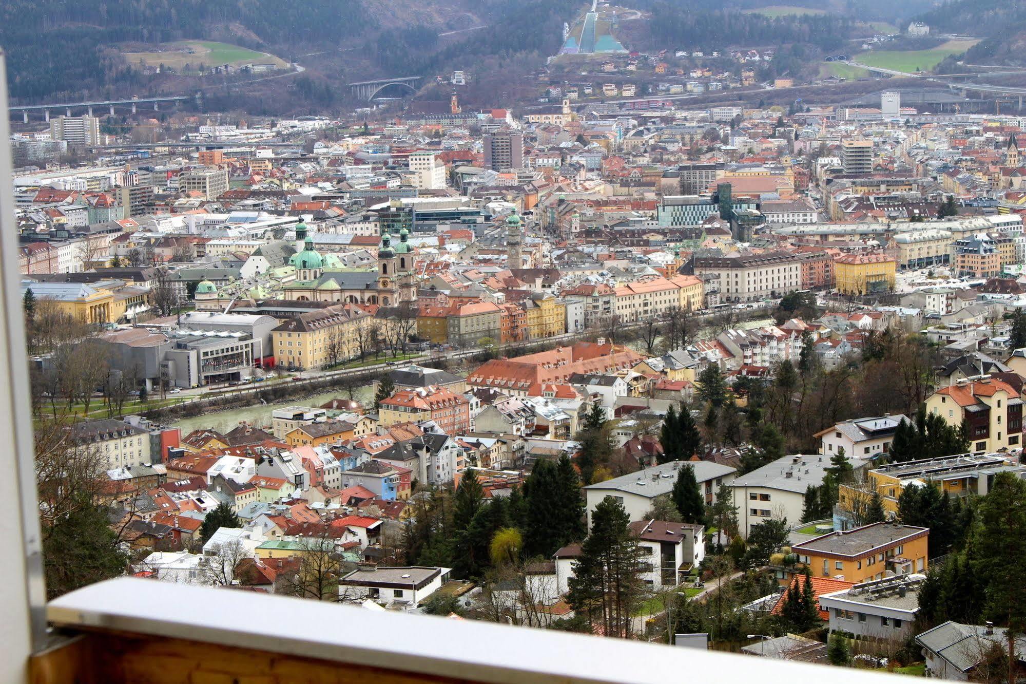 Gasthof Oelberg Innsbruck Buitenkant foto